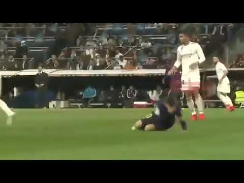 Sergio Ramos vs Lionel messi - YouTube