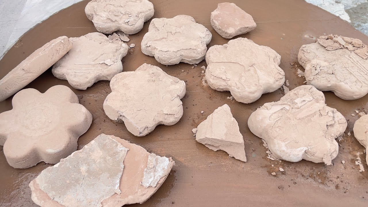 Red Mud Crumbling