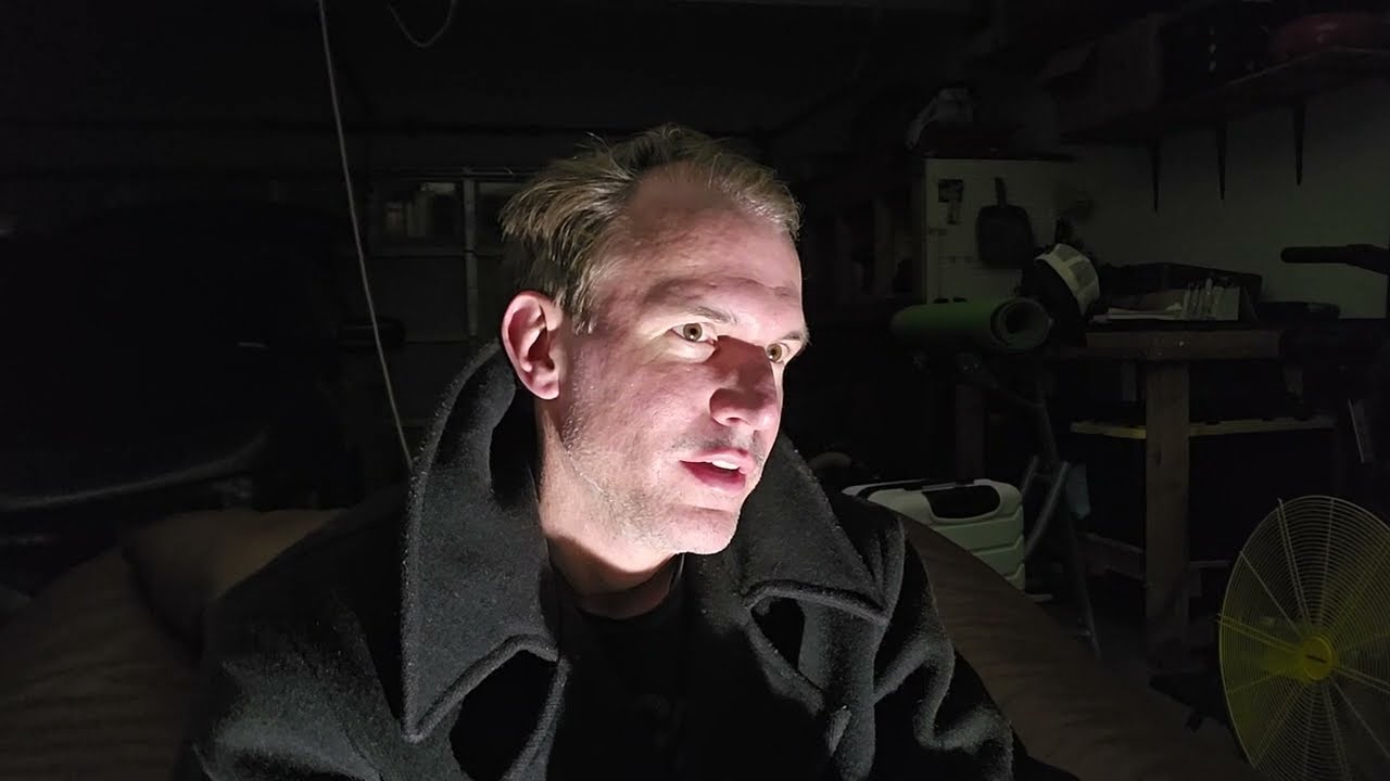 DON HUNTER performs "JAWS" Monologue.