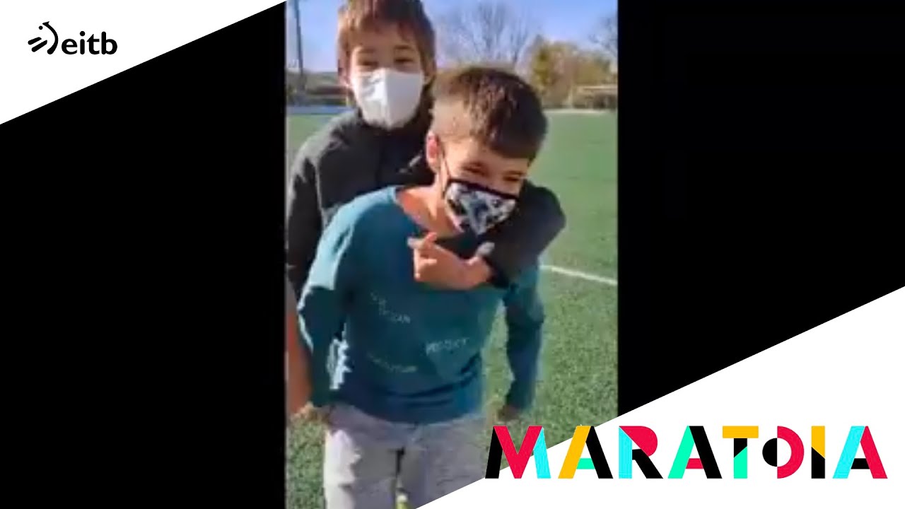 Joakin Lizarraga ikastetxeko 5. maila C gelako ikasleak ere bertso katera batu dira