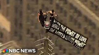 Two arrested after scaling Empire State Building in daring stunt