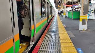 JR East E233-3000 Series Coupled With E231-1000 Series At Akabane Station 