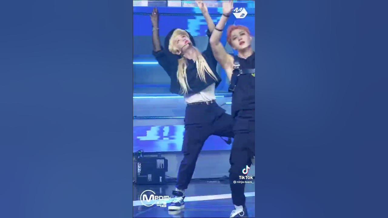 Феликс милашка ♥️🍫🥰 #Стрей кидс♥️🍫🥰😘 - YouTube