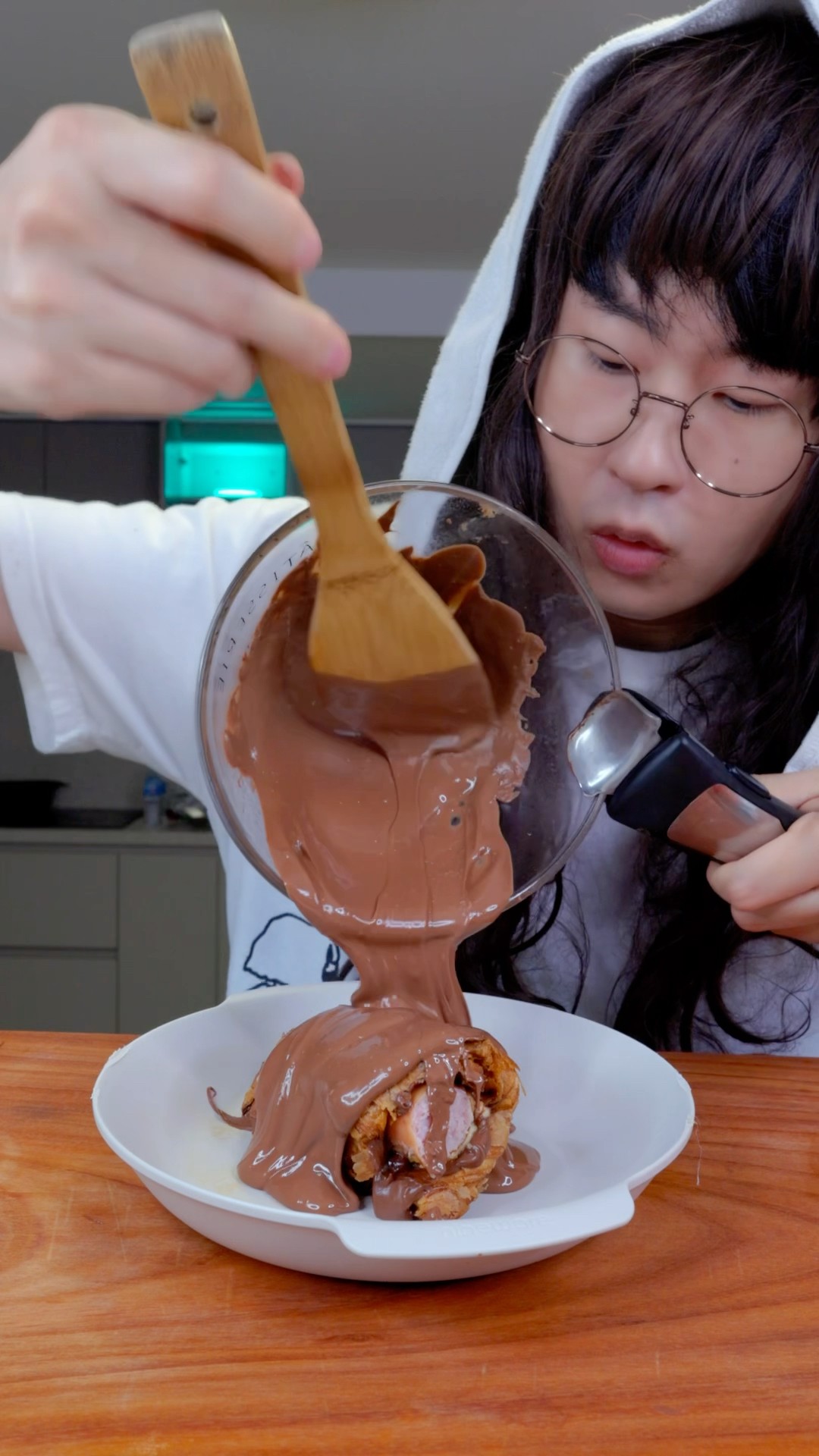 How to make Croissant Nutella Roll