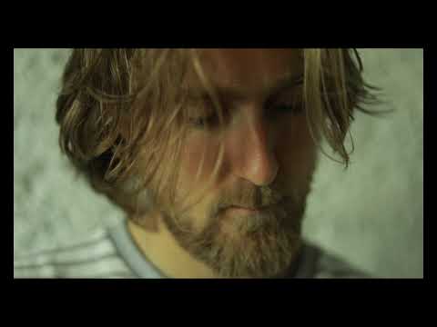 CAOIMHÍN - Keep Her Lit (Official Video)