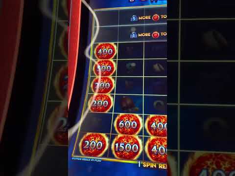 I Stayed at the NEW Plaza Hotel & Casino in Las Vegas! 馃ぉ