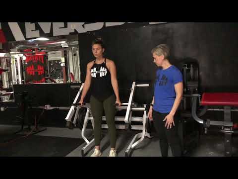 How To Use The Squat and Lunge Machine