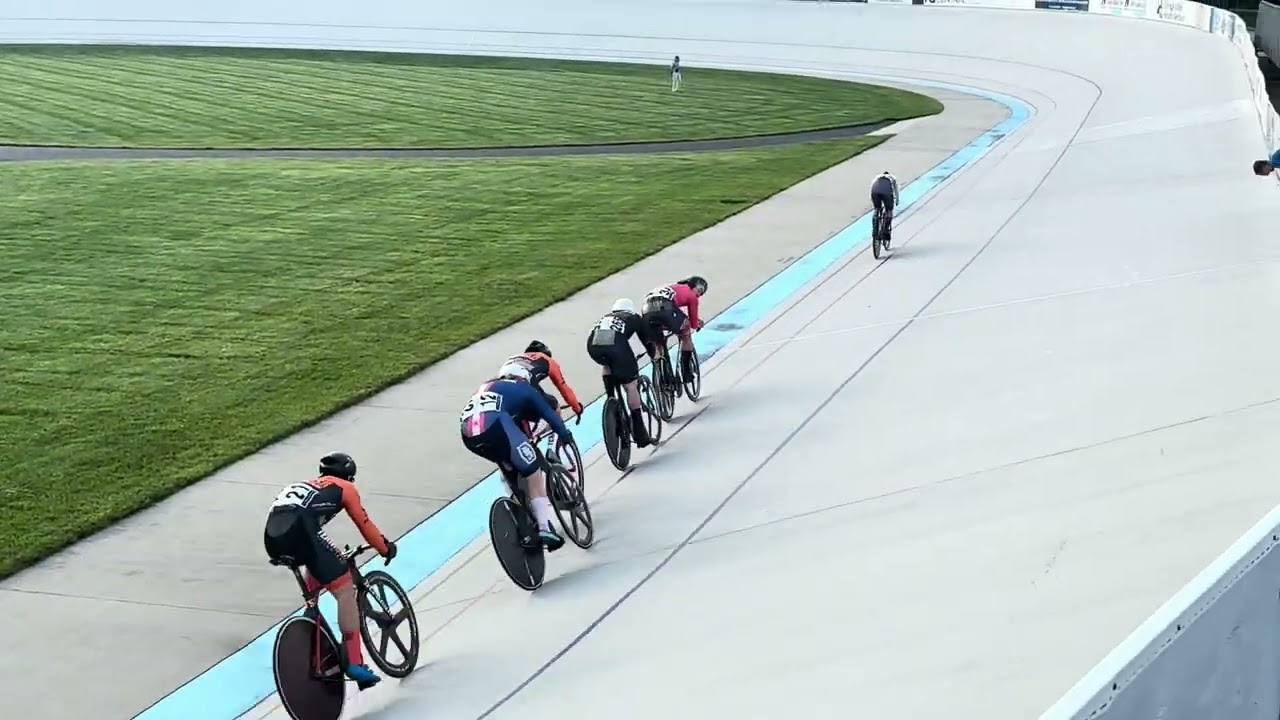 Keirin qualifying heat 1 men