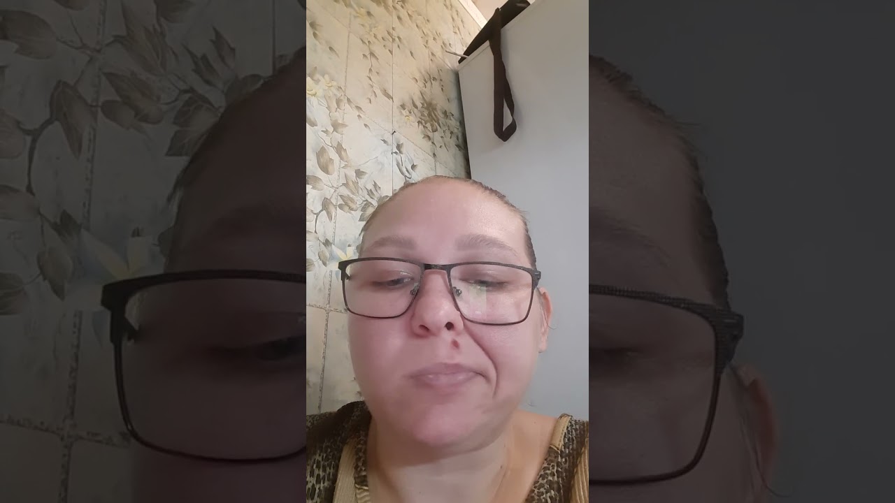 Немного о себе под хруст ассорти.