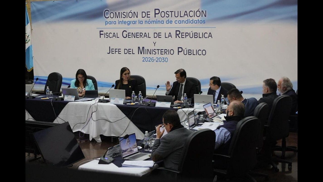 Elección de Fiscal General: Ante presión por amparos, postuladora modifica tabla de gradación