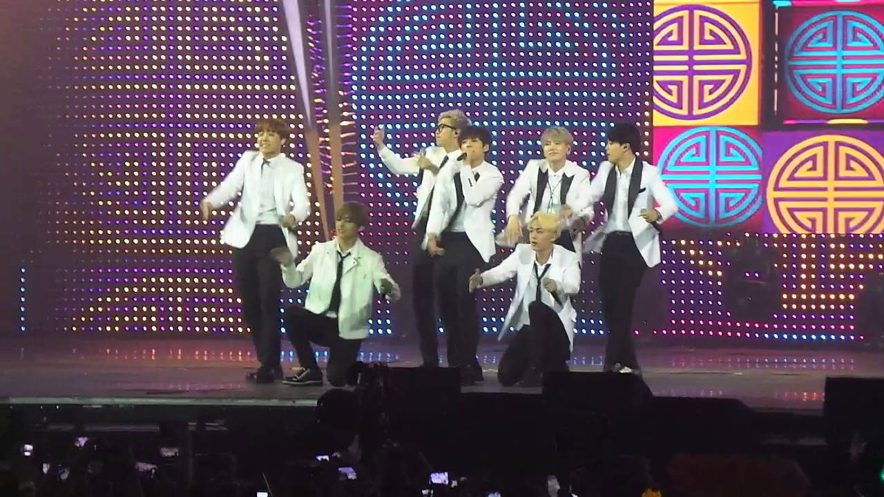 KCON Paris 2016 ouverture + BTS Arirang + SHINee Focus