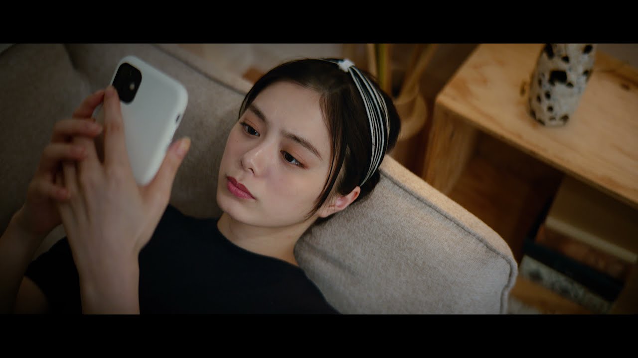 HoneyWorksが楽曲制作　紺野彩夏・曽田陵介・かが屋賀屋・景井ひなが異色共演　YouTubeドラマ「add9 Code」第1話が公開