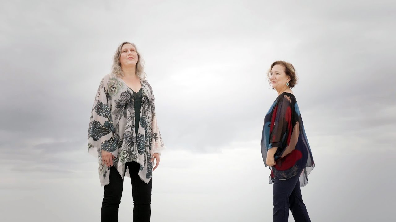 在 YouTube 上觀看「The Way of Water   Sonya Heller and Monzie Blue」 在 YouTube 上觀看「The Way of Water   Sonya Heller and Monzie Blue」