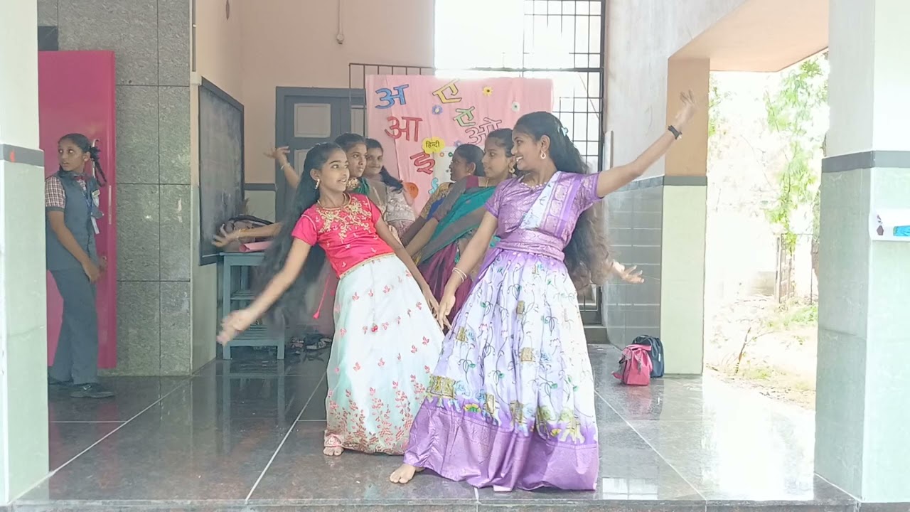Dance on Hindi Divas