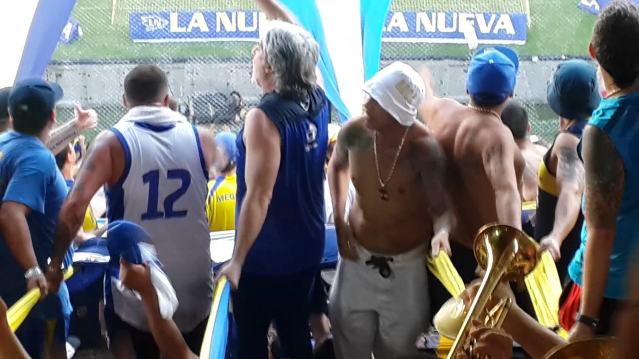 Tema nuevo de la 12 con ritmo de Enrique iglesias gol de Bou fiesta de bombos 4/12/16