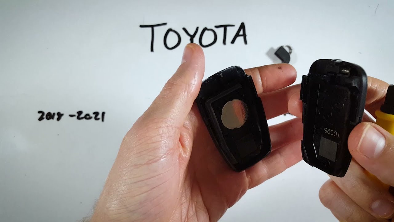 Toyota Camry Key Fob Battery Replacement (2018 - 2021) - YouTube