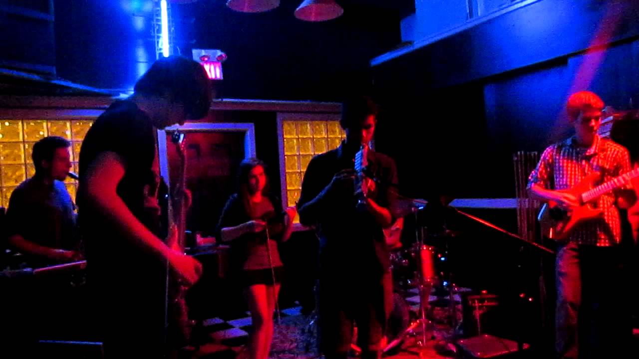 Bootlegger - The Ill Eagles @The News Cafe