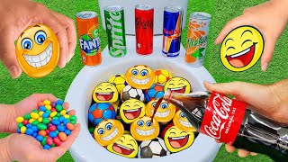 Experiment : Emoji Football VS Coca Cola Zero, Pepsi, Fanta,Powerade and Fruity Mentos in the toilet