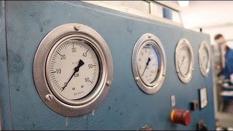 Hydraulics/Pneumatics Lesson at Högskolan på Åland