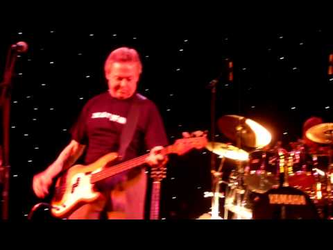 10/17 "The Kast of Kinks I" - Farwell Gig, "The Fi...