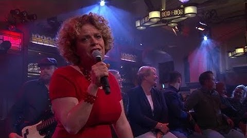 Het Feyenoordlied van Brigitte Kaandorp - RTL LATE NIGHT