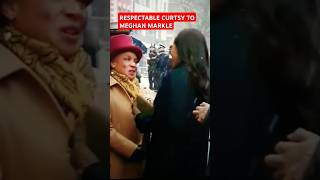 👑RESPECTFUL CURTSY TO MEGHAN MARKLE#britishroyalfamily #shortsfeed #youtubeshortsvideo CATHERINE#FYP