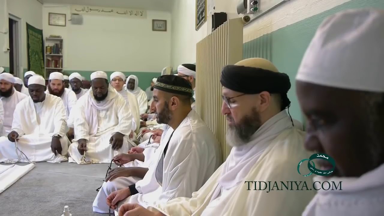 Wazhifah Thariqah Tijaniyah Zawiyah Perancis (الوظيفة التجانية في الزاوية  فرنسا)