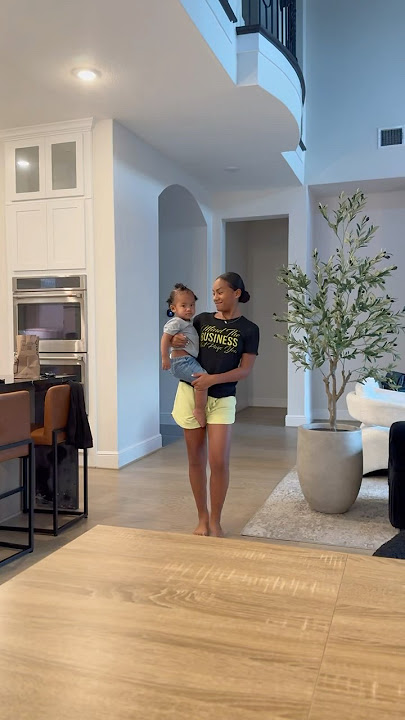 Azim gets his hair done by his big sister #officialwinstonfamily