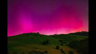 Timelapse Shows Vibrant Aurora Filling San Francisco Sky