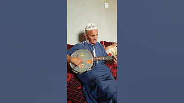 أداء أغنية اجداع على طريقتي 