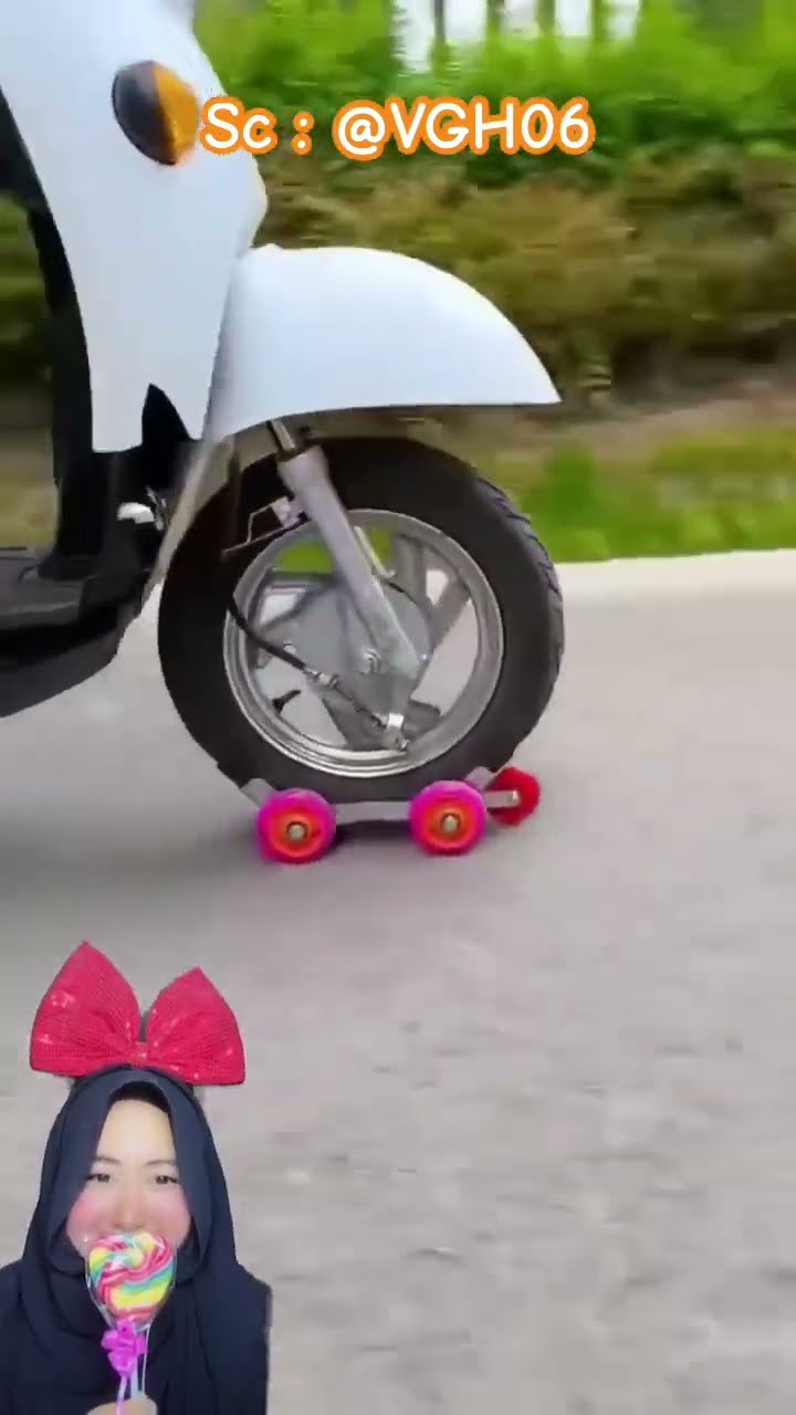 SEPATU RODA MULTIFUNGSI, bisa DiPakai Untuk Motor ⁉️ @VGH06 #shorts #funny #dubbing