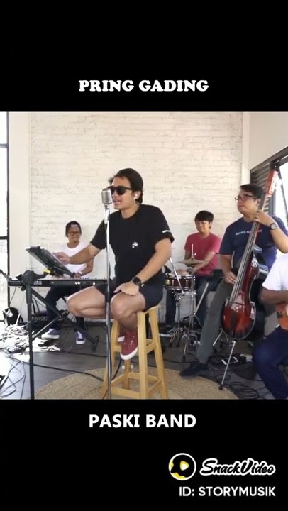 story wa  Paksi  Band