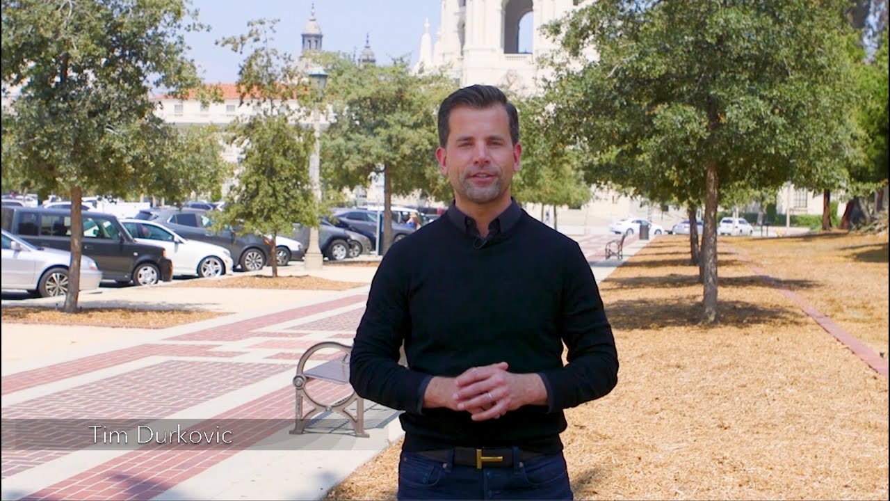 Get to Know Pasadena, California: Community Shopping