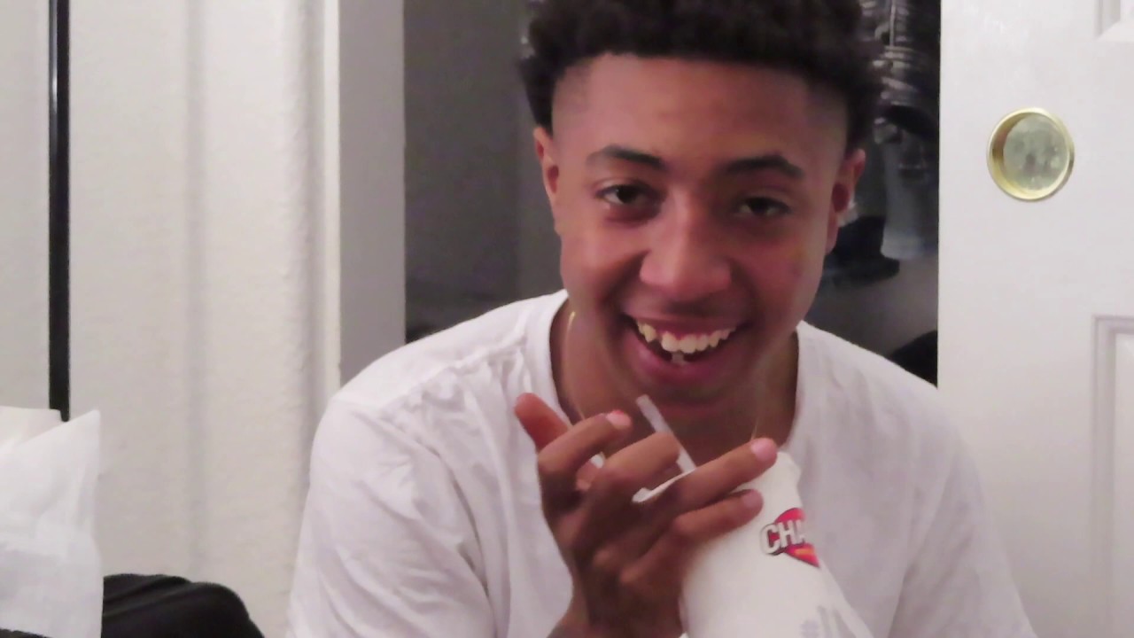 vlog day! what about the philly cheese steak? - YouTube