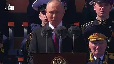 Самый провальный парад РФ: перепуганный Путин, три танка, и Лукашенко на скорой