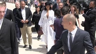 EXCLUSIVE - Rihanna arrives at Fondation Vuitton in Paris