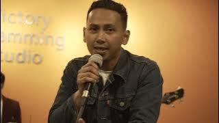 Official Azka Song MV