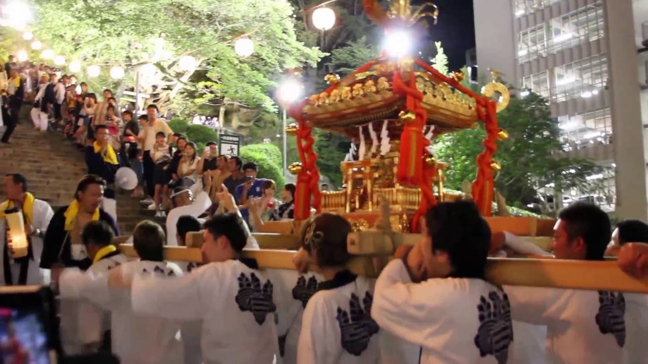 宇都宮 2016ふるさと宮まつり 二荒山神社の神輿の石段上り Youtube 宇都宮 2016ふるさと宮まつり 二荒山神社の神輿の石段上り Youtube