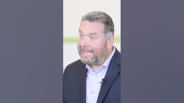 How is Intel tuning its technology roadmap for foundry customers with Intel 18A-P and Intel 14A?