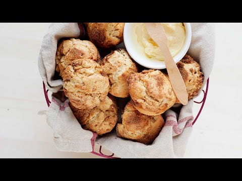 Baked Apple Fritter Muffins | Classic and Gluten-Free Apple Muffin Recipes