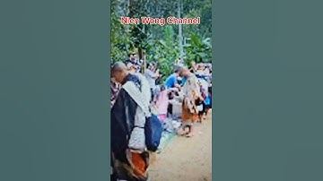 Sư Minh Tuệ Buổi sáng khất Thực Tốt đẹp,