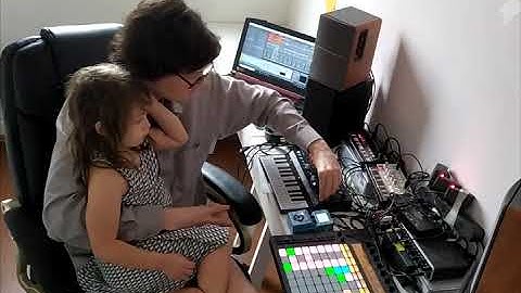 ALLbion Arturia Microfreak, Volca Kick, Volca Bass & Ableton Push