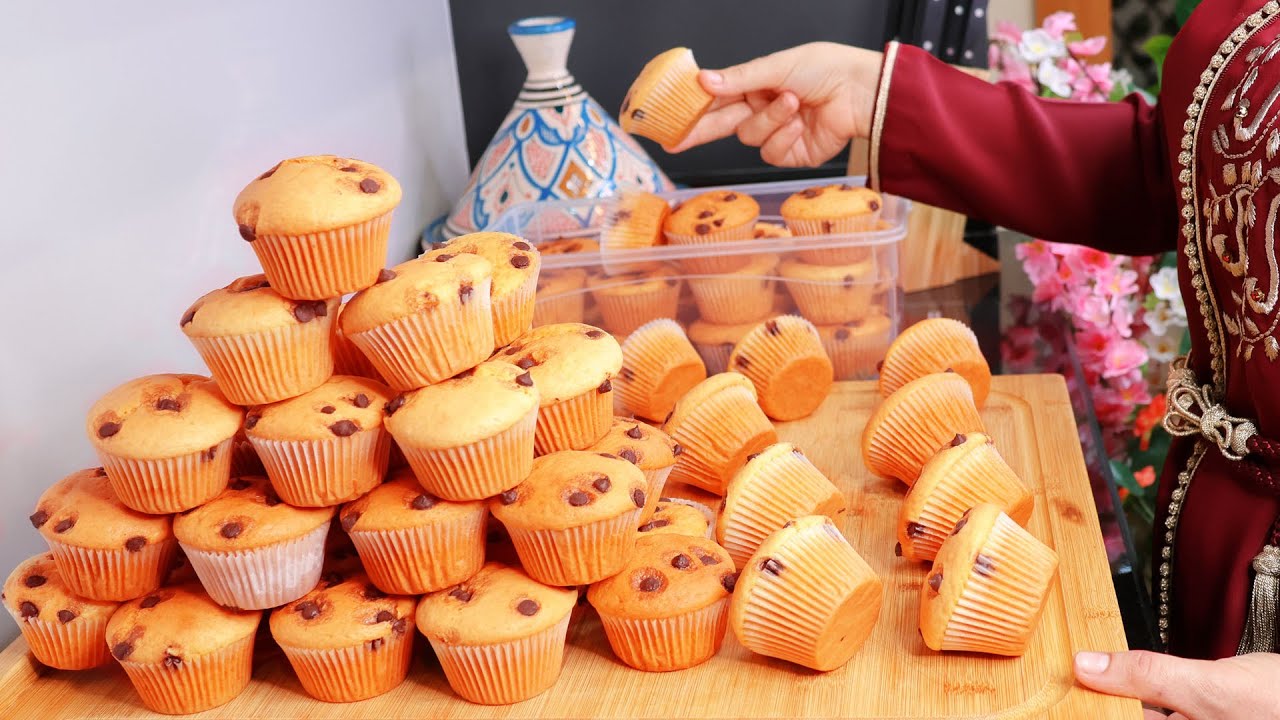 كلشي غادي يسولك على هاد كاب كيك ! بالماء فقط بدون قالب ولا طراب حضري أنجح مادلين أفضل من المحلات