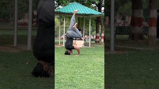 Handstand Tutorial 🤸 Step by Step for Beginners! #shorts