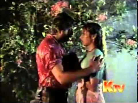 Tamil actress Aamani hot in Rain