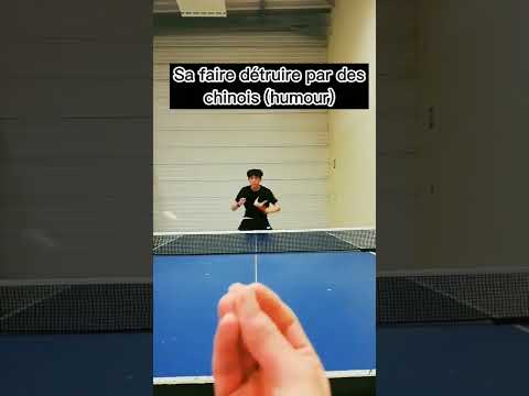 Vidéo: Comment jouer au tennis (avec des images)