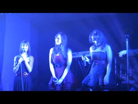 ABBA LIVE! - Lacie Hall, Rue & Samantha Starr do t...