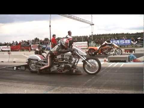Bechyne, Cz. dragrace 2011 Part 8: Supertwin topgas Marc van den Boer (Be) and Milan Kolacny (Cz)