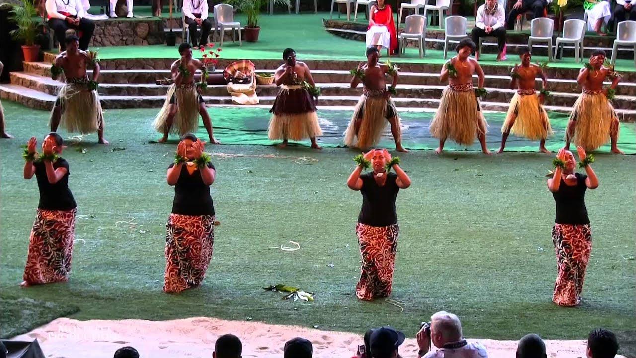 Laisa Vulakoro - "Na Jule Ni Hanahana" - Kahuku High May Day 2013 Laisa Vulakoro - "Na Jule Ni Hanahana" - Kahuku High May Day 2013