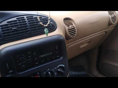 1998 Dodge Grand Caravan SE review